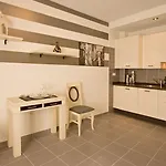 Beslow Daire Ayamonte